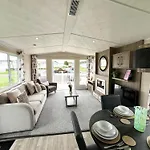 Escape To The Caravan-Cornwall